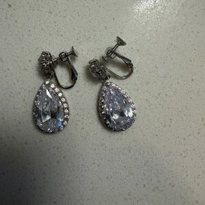 Never Worn Silver Teardrop Earrings